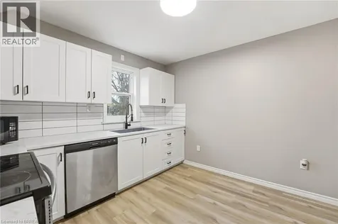 43 Richardson Street Brantford ON N3T 1H7