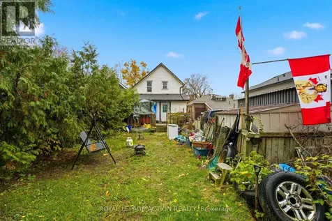 43 Richardson Street Brantford ON N3T 1H7