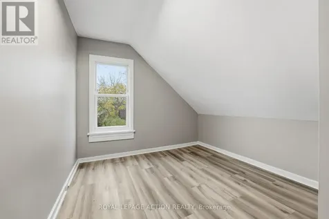 43 Richardson Street Brantford ON N3T 1H7
