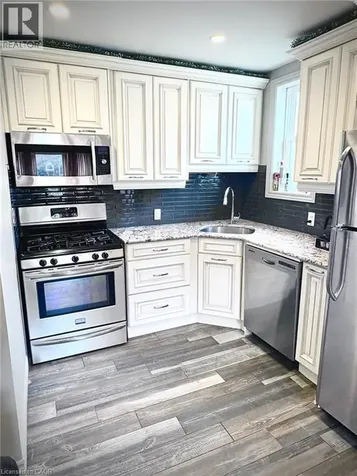 199 Kimberly Drive Hamilton ON L8K 4L2