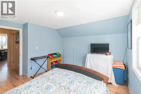 199 Kimberly Drive Hamilton ON L8K 4L2
