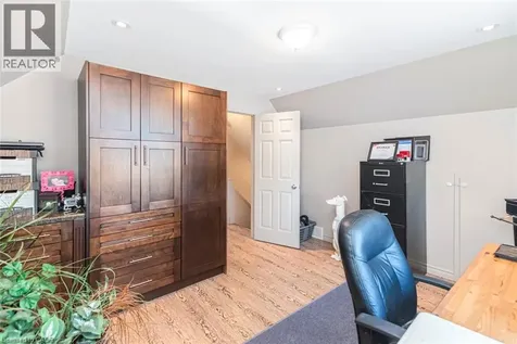 199 Kimberly Drive Hamilton ON L8K 4L2