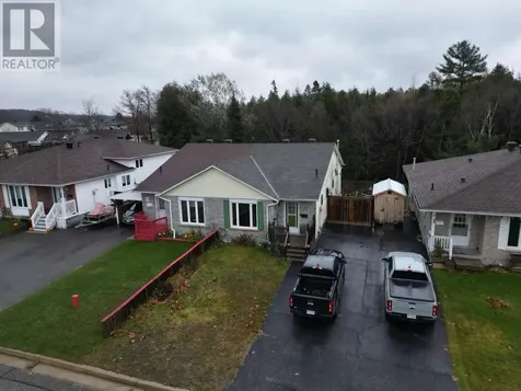 29 Laurier Road Elliot Lake ON P5A 2T9