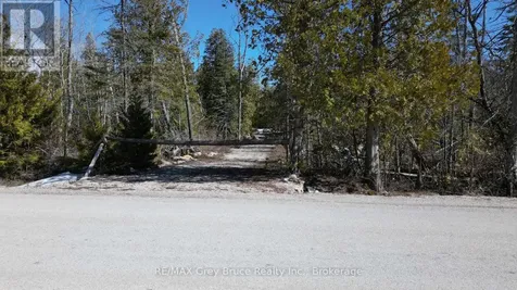 31 Baise Avenue Northern Bruce Peninsula ON N0H 2R0