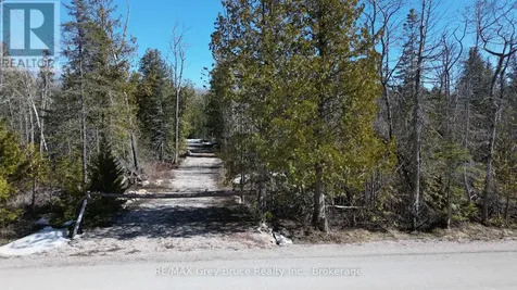 31 Baise Avenue Northern Bruce Peninsula ON N0H 2R0