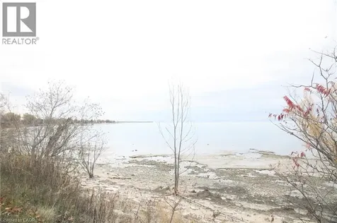 2525 Lakeshore Road Dunnville ON N1A 2W8