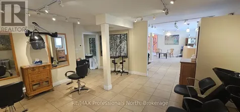 8 Park Drive Huntsville ON P1H 1P5