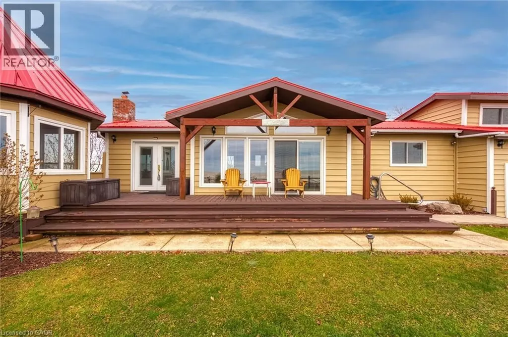 817 Lakeshore Road Selkirk ON N0A 1P0