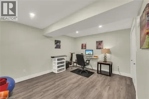 817 Lakeshore Road Selkirk ON N0A 1P0