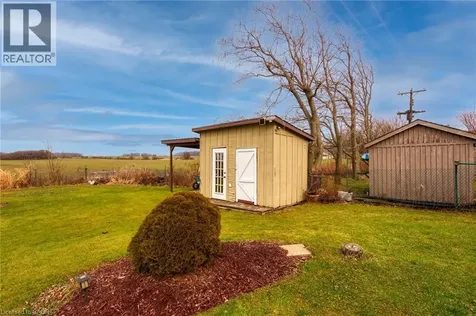 817 Lakeshore Road Selkirk ON N0A 1P0