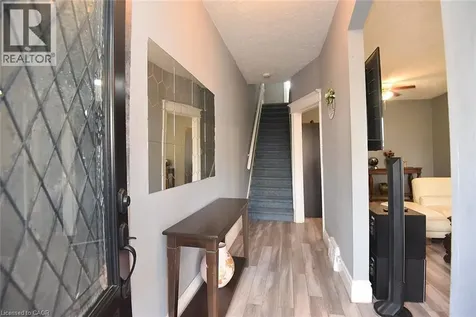 56 Kinrade Avenue Hamilton ON L8L 6L6