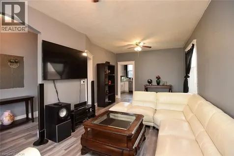 56 Kinrade Avenue Hamilton ON L8L 6L6