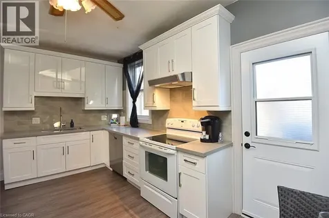 56 Kinrade Avenue Hamilton ON L8L 6L6
