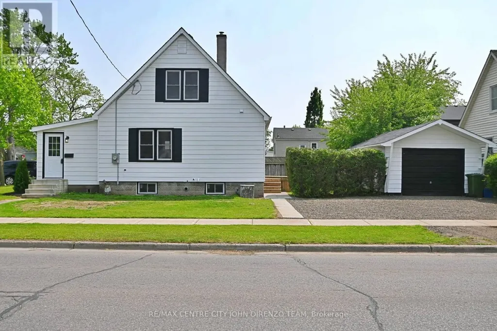 52 Woodworth Avenue St. Thomas ON N5P 3J8