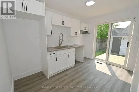 52 Woodworth Avenue St. Thomas ON N5P 3J8