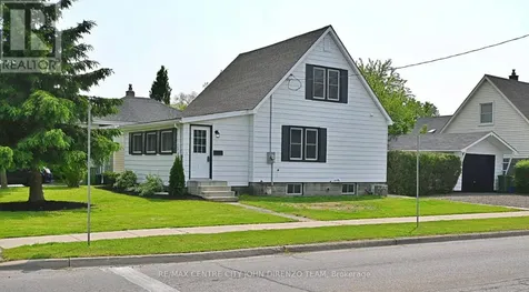 52 Woodworth Avenue St. Thomas ON N5P 3J8