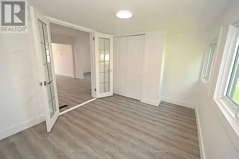 52 Woodworth Avenue St. Thomas ON N5P 3J8