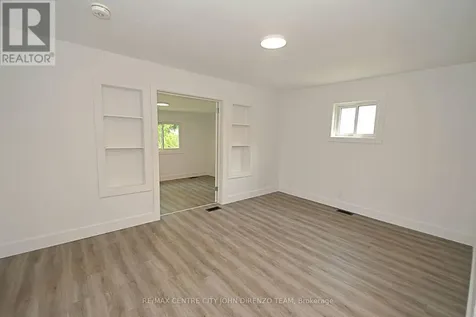 52 Woodworth Avenue St. Thomas ON N5P 3J8
