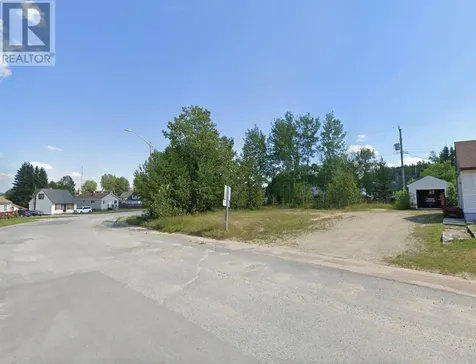 8 Wenonah Drive Manitouwadge ON P0M 1K0