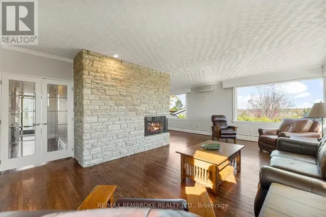 235 Broadview Drive Pembroke ON K8A 2A1