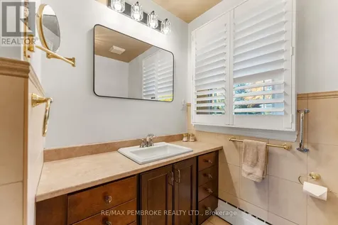 235 Broadview Drive Pembroke ON K8A 2A1