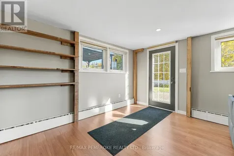 235 Broadview Drive Pembroke ON K8A 2A1