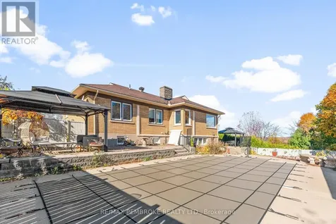 235 Broadview Drive Pembroke ON K8A 2A1