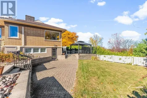 235 Broadview Drive Pembroke ON K8A 2A1