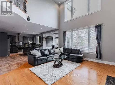 507 Kochar Drive Ottawa ON K2C 4G9