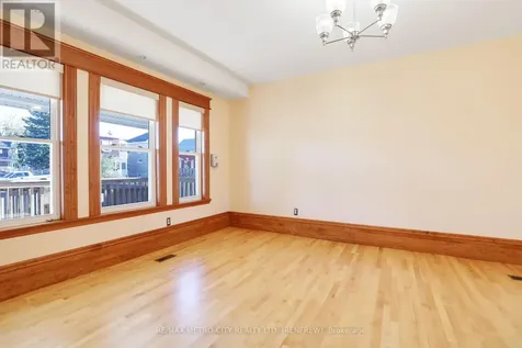 94 Argyle Street North Renfrew ON K7V 1S9