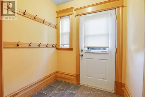 94 Argyle Street North Renfrew ON K7V 1S9