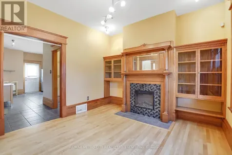 94 Argyle Street North Renfrew ON K7V 1S9