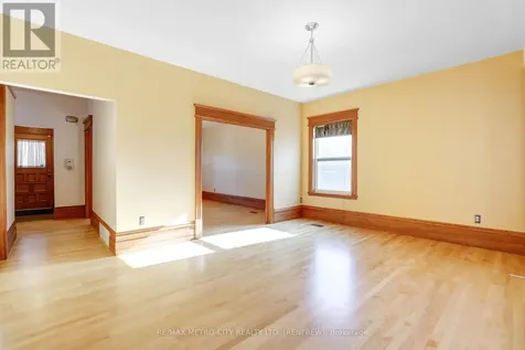 94 Argyle Street North Renfrew ON K7V 1S9