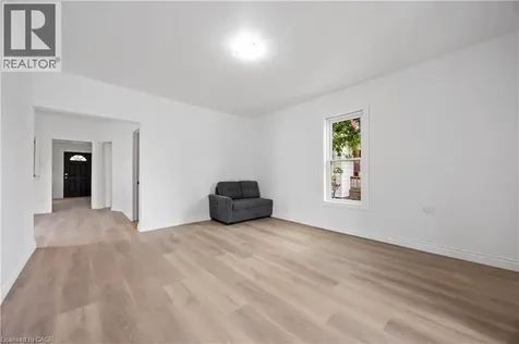 173 Brock Street South Sarnia ON N7T 2W3