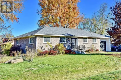 5 Brock Crescent Collingwood ON L9Y 4A4