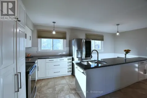 5 Brock Crescent Collingwood ON L9Y 4A4