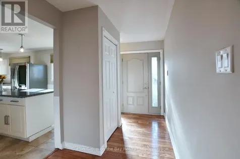 5 Brock Crescent Collingwood ON L9Y 4A4