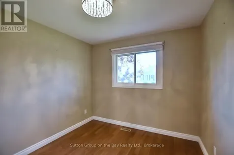 5 Brock Crescent Collingwood ON L9Y 4A4