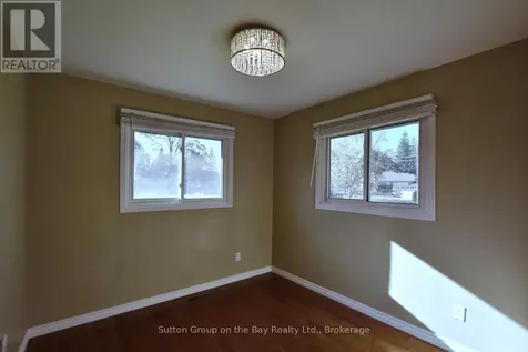 5 Brock Crescent Collingwood ON L9Y 4A4