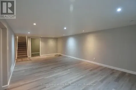 5 Brock Crescent Collingwood ON L9Y 4A4
