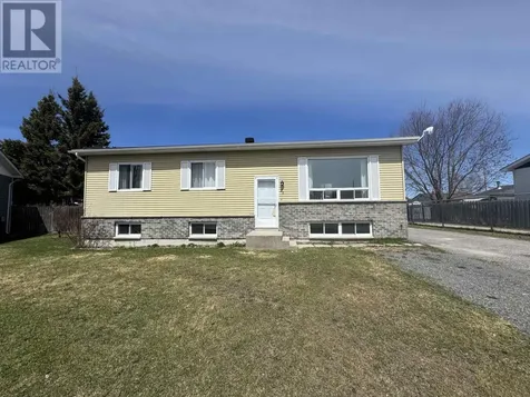 25 Brooks Street Manitouwadge ON P0T 2C0