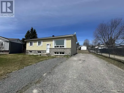 25 Brooks Street Manitouwadge ON P0T 2C0