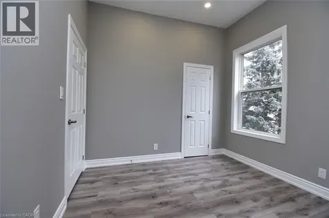 98 Duke Street Hamilton ON L8P 1X5