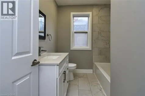 98 Duke Street Hamilton ON L8P 1X5