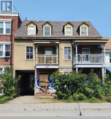 227-229 St. Patrick Street Ottawa ON K1N 5K2