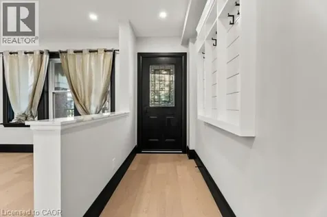 105 Rothsay Avenue Hamilton ON L8M 3G3