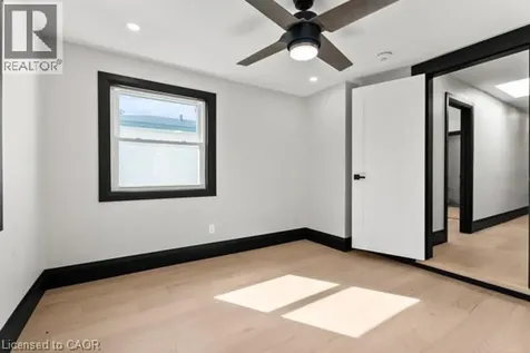 105 Rothsay Avenue Hamilton ON L8M 3G3