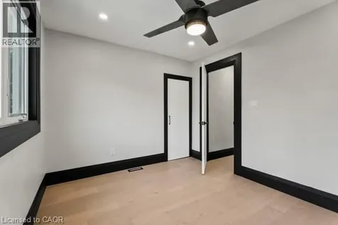 105 Rothsay Avenue Hamilton ON L8M 3G3