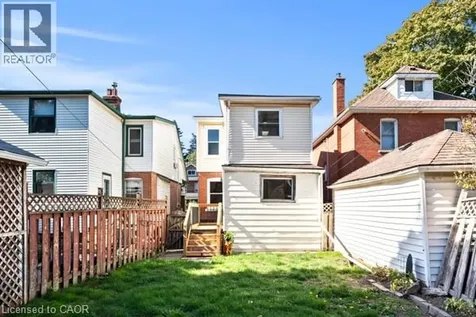105 Rothsay Avenue Hamilton ON L8M 3G3
