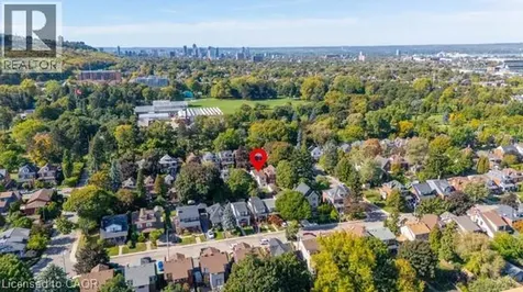 105 Rothsay Avenue Hamilton ON L8M 3G3